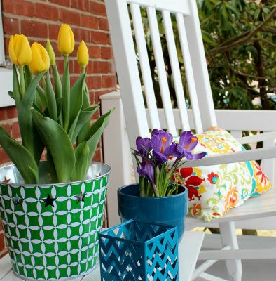 Spring Front Porch Decorating