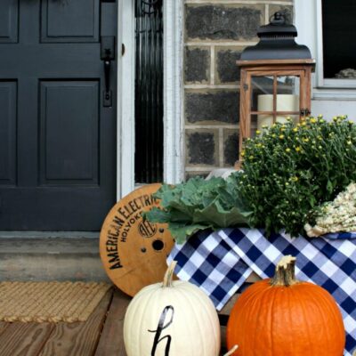 How to decorate your porch for fall