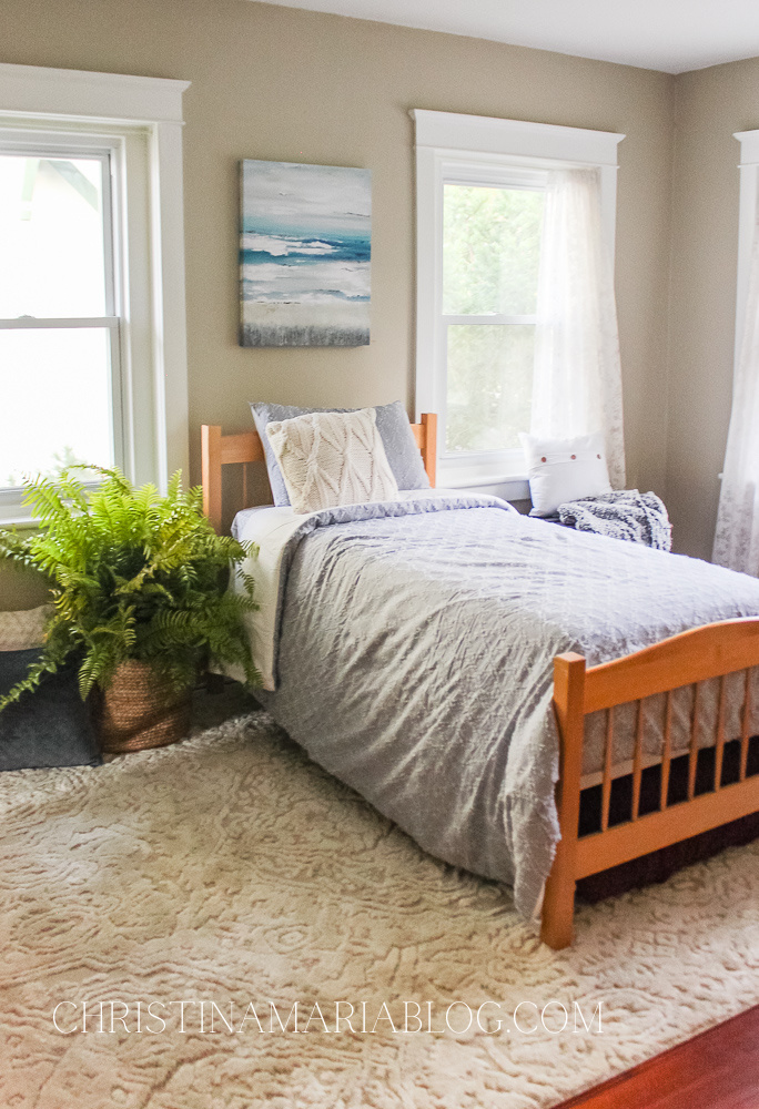 cozy coastal bedroom revere pewter walls