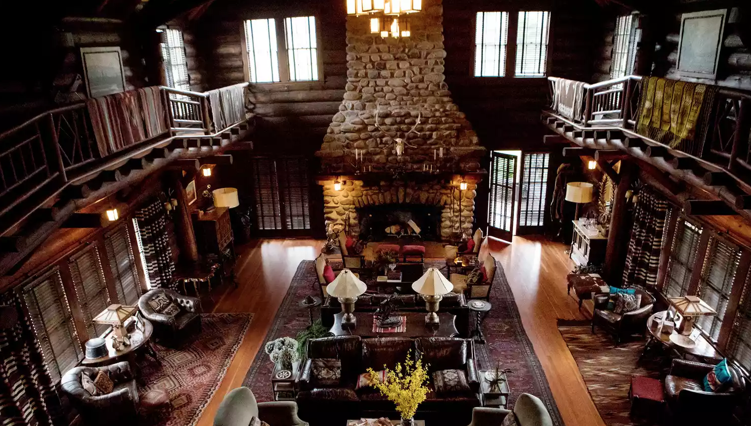Western Style of the Dutton Ranch from Yellowstone: A Rustic Fusion of ...